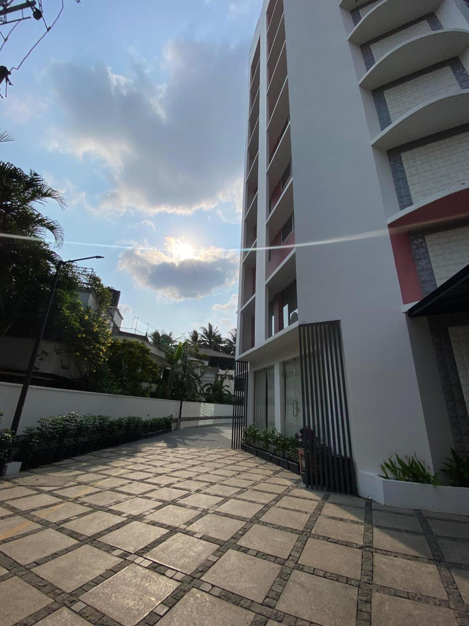 The Habitat Suites Guruvāyūr Dış mekan fotoğraf