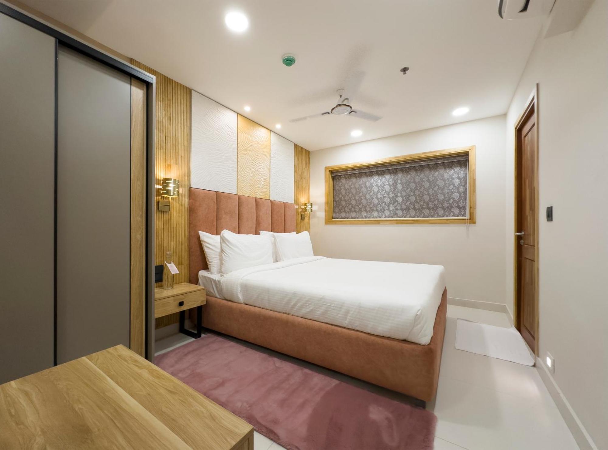 The Habitat Suites Guruvāyūr Dış mekan fotoğraf