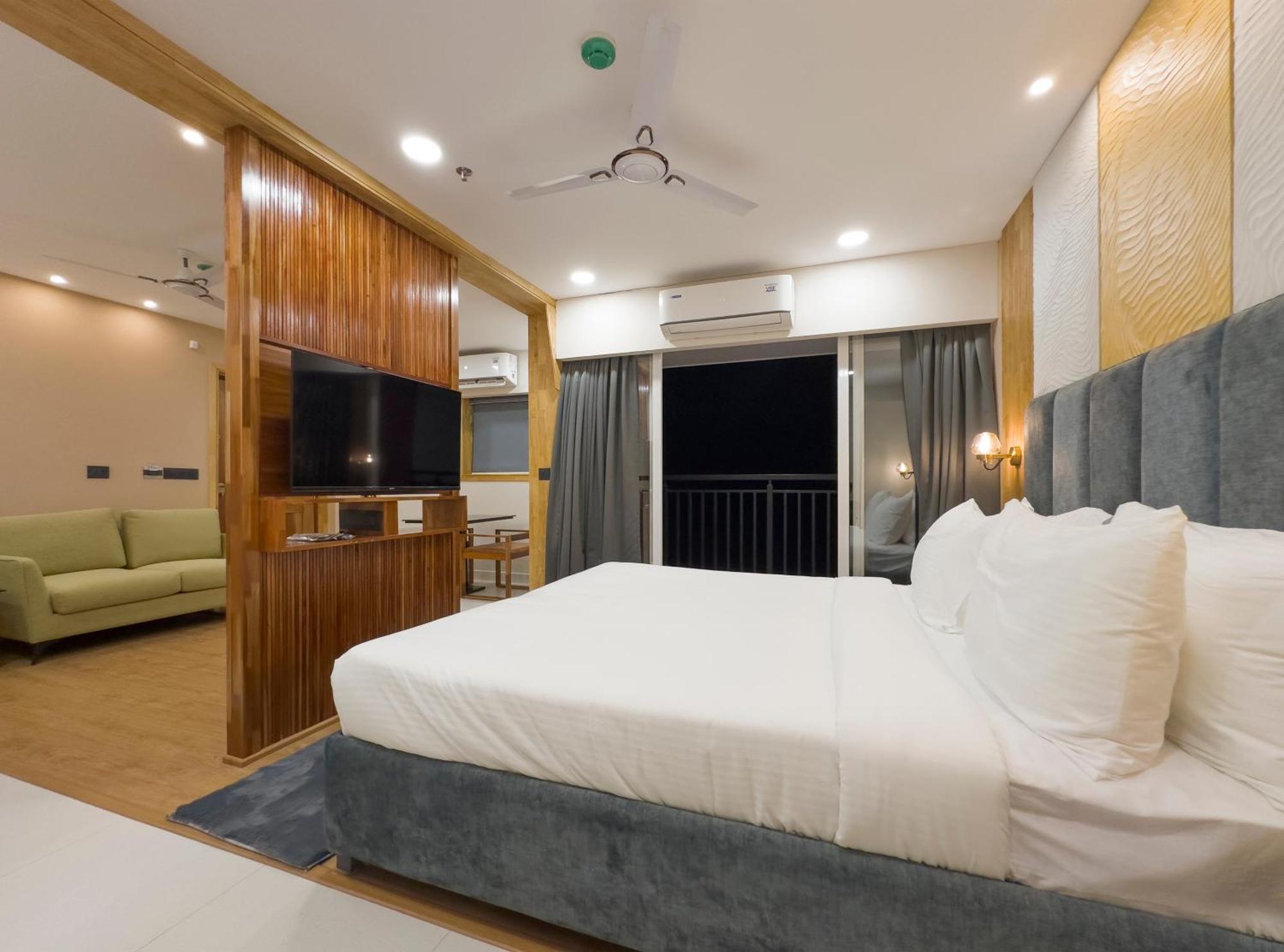 The Habitat Suites Guruvāyūr Dış mekan fotoğraf