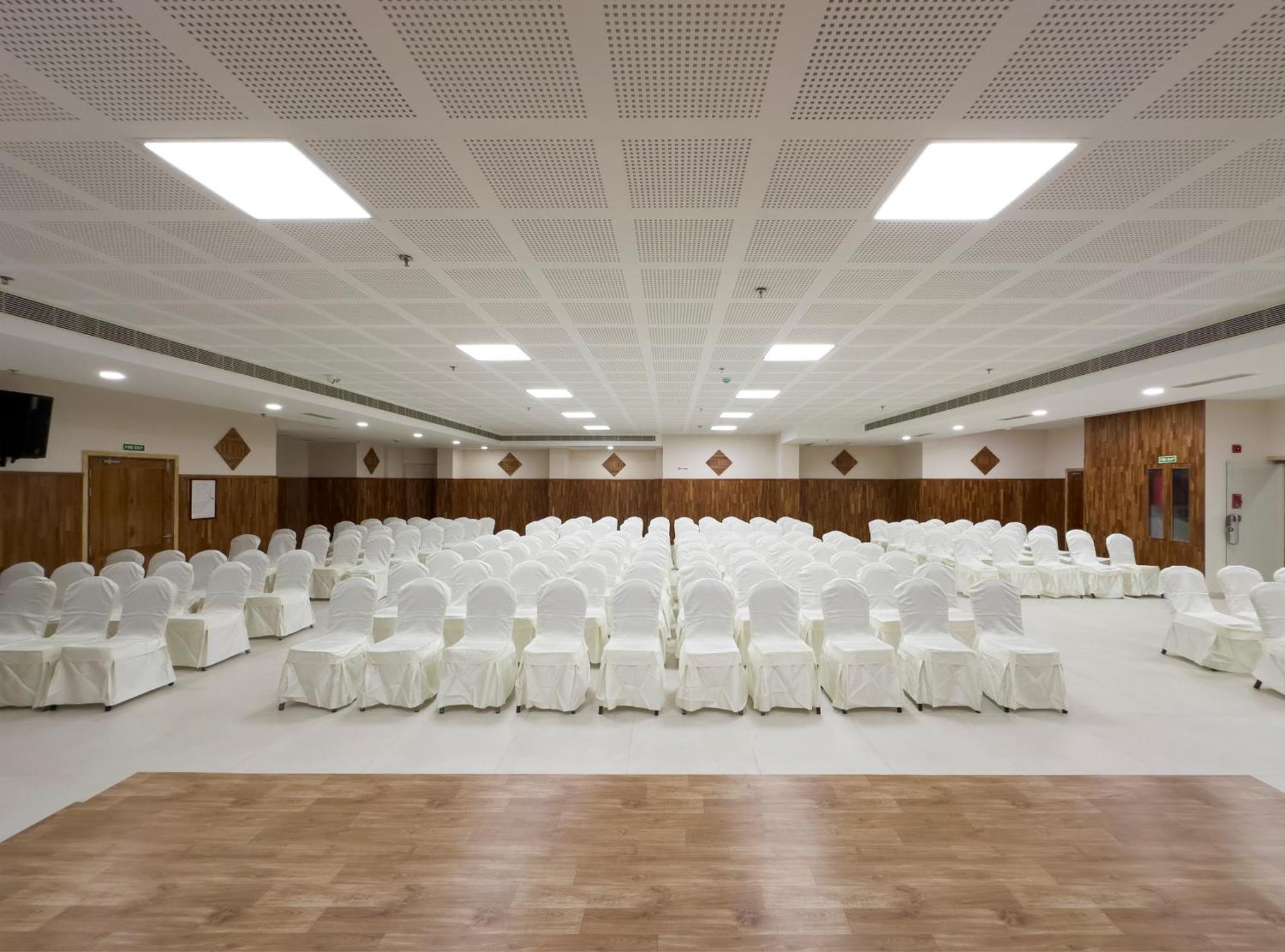 The Habitat Suites Guruvāyūr Dış mekan fotoğraf