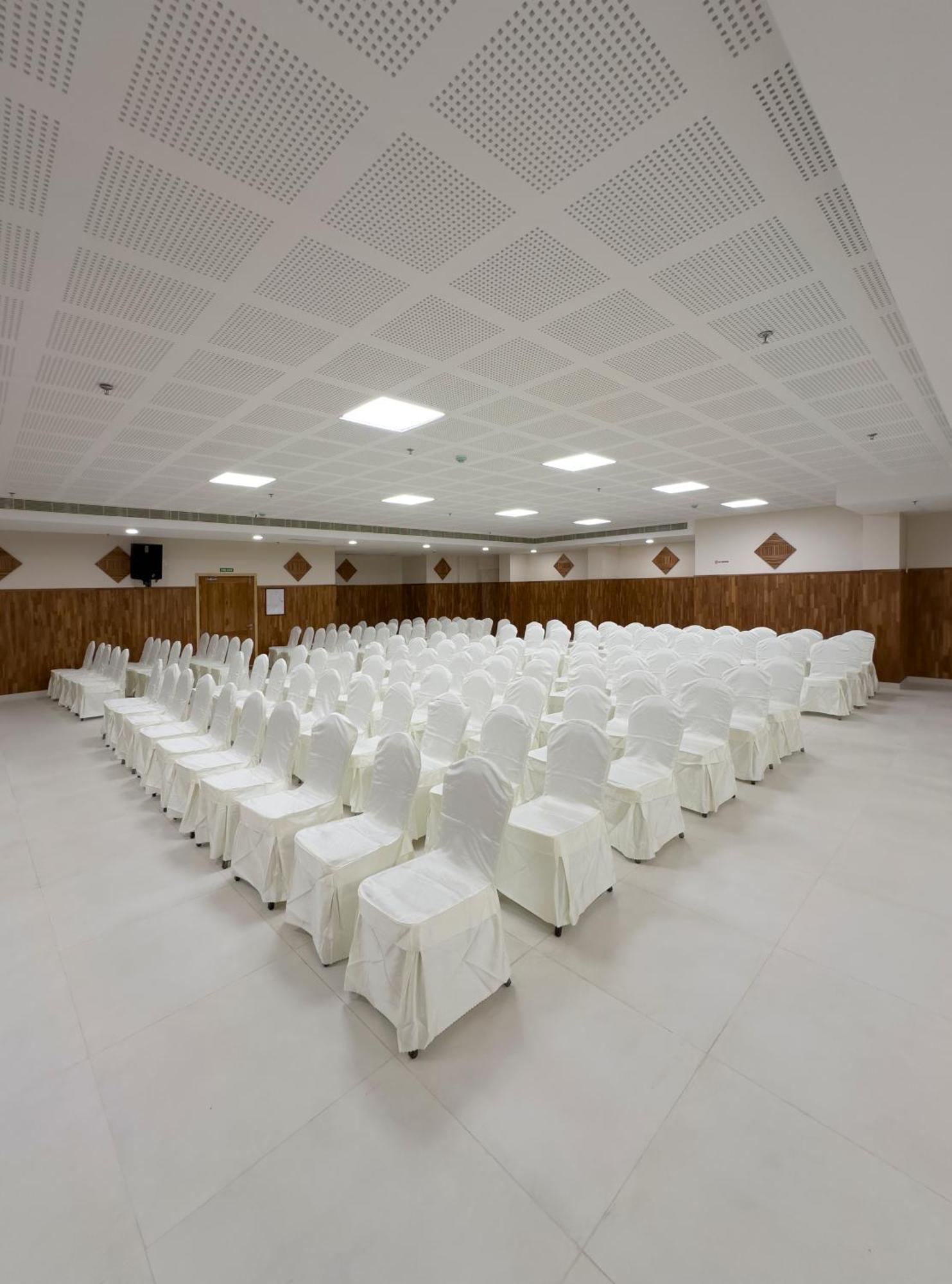 The Habitat Suites Guruvāyūr Dış mekan fotoğraf