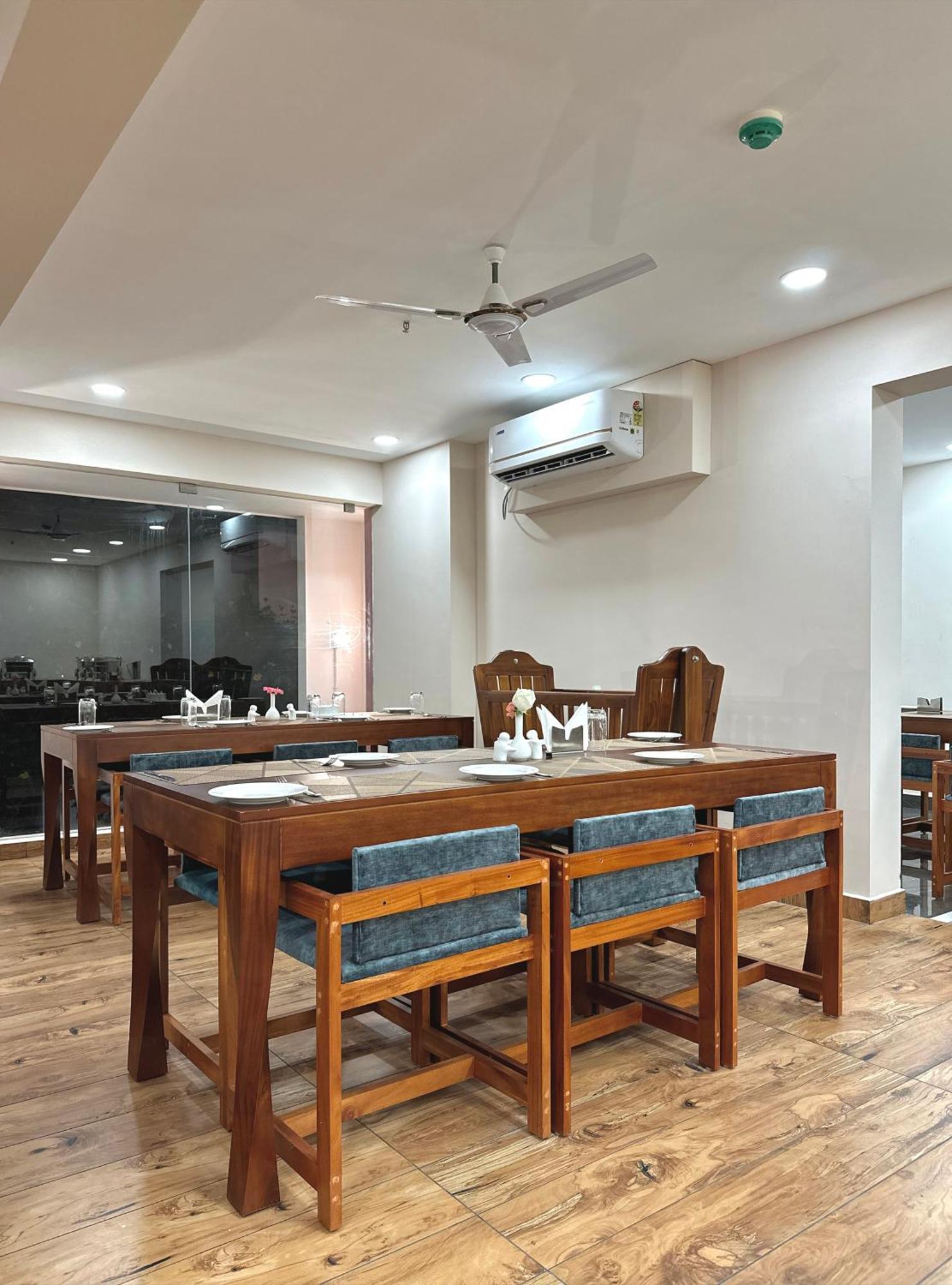 The Habitat Suites Guruvāyūr Dış mekan fotoğraf